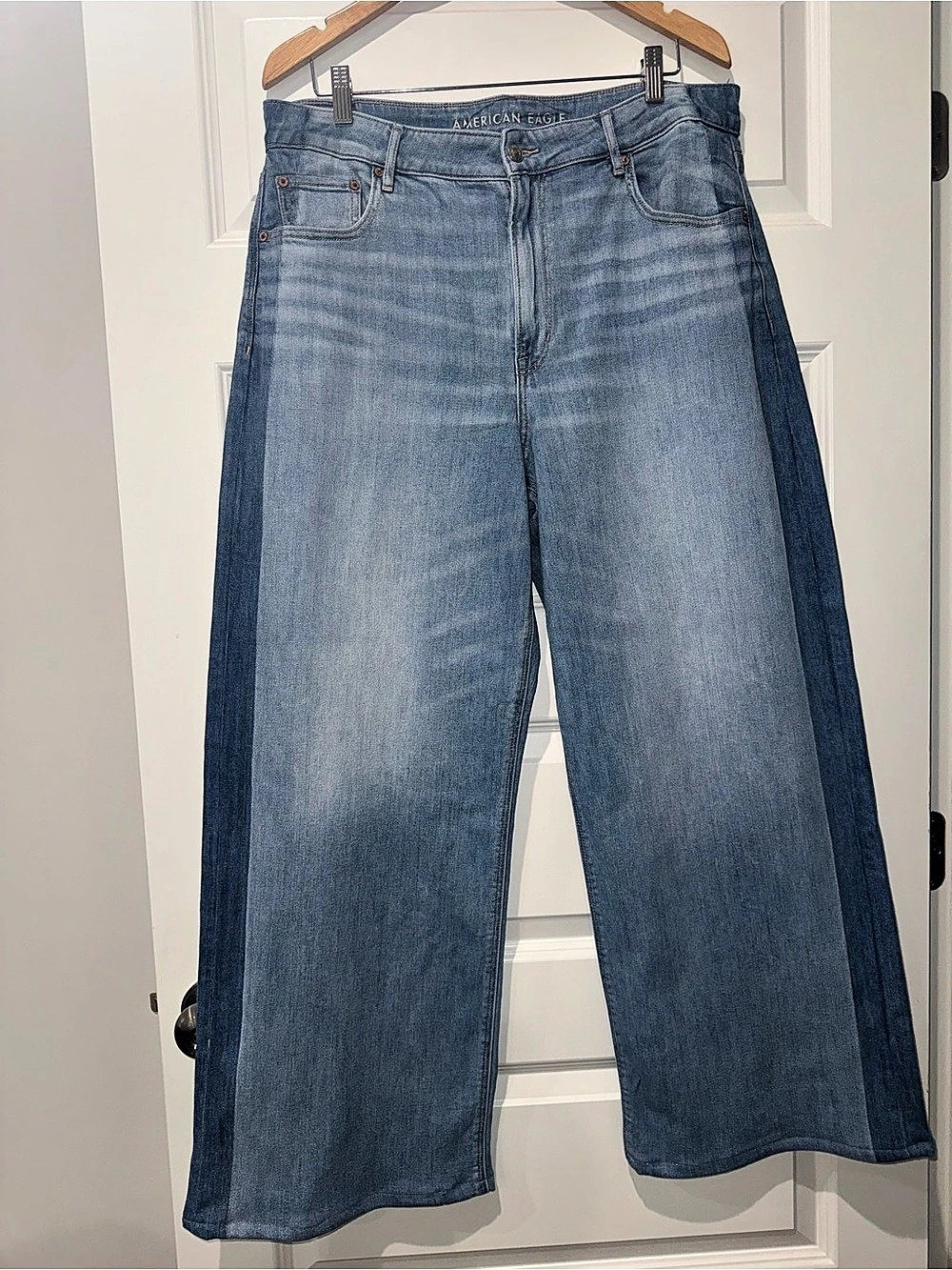 American Eagle Super High-Rise Baggy Wide Leg Wide Leg Jeans Blue Waist 14